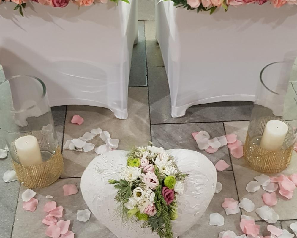 38132814 1988777591186264 4017753614041743360 N