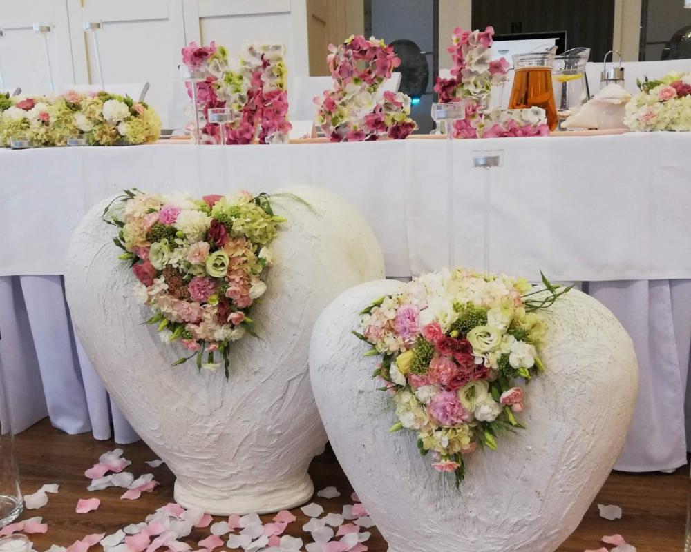 39284560 2172257926136373 286622275971579904 N