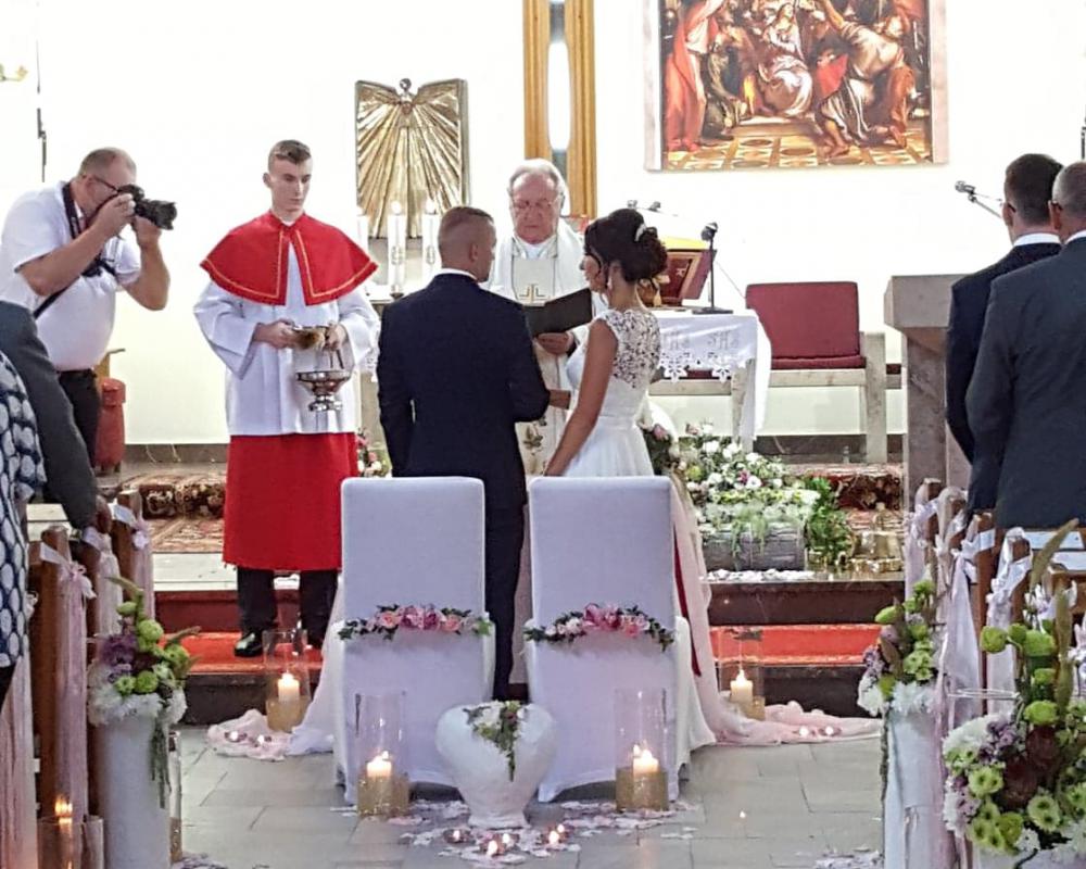 38195992 611691689212386 4428359149033619456 N