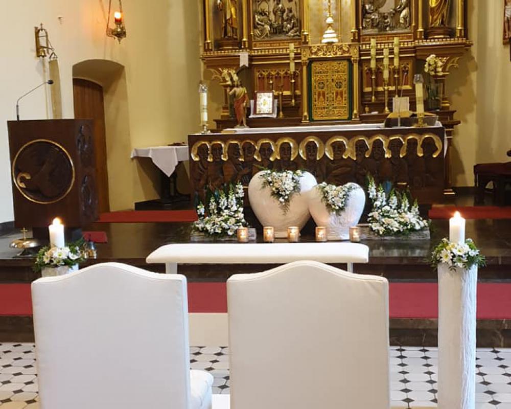 62263017 794868844228002 2563954300136980480 N